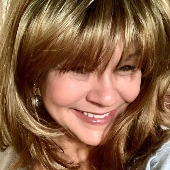 Meet your Posher, Donna kay - Picture 2 of 4